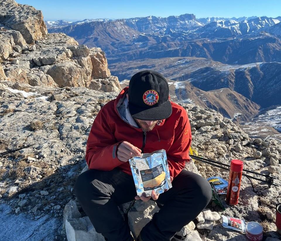 Eda-na-voshozhdeniii-sublimaty